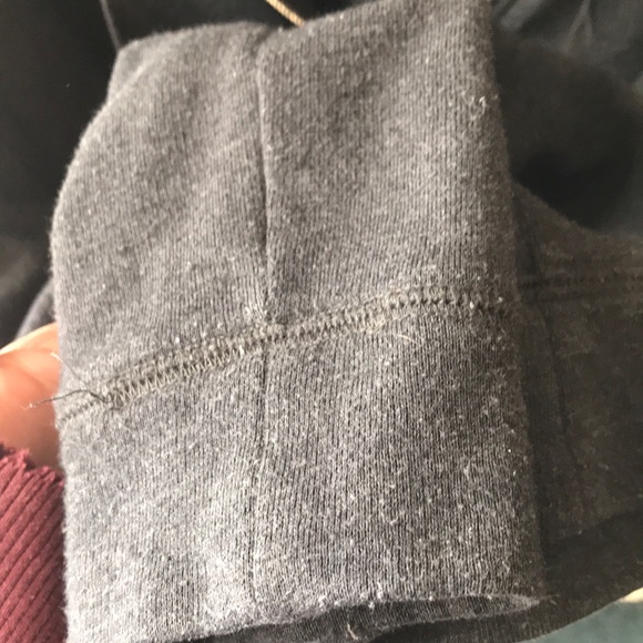 Woman’s Victoria secret pink sweatshirt size lg - Picture 4 of 8